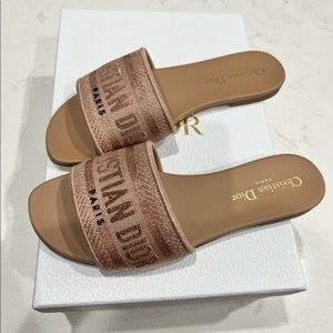 AUTHENTIC DIOR DWAY SANDALS